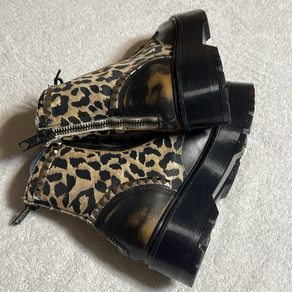 Steve Madden Activated Lace-Up Boot in Leopard Size 9 Like 🆕 - Picture 11 of 14